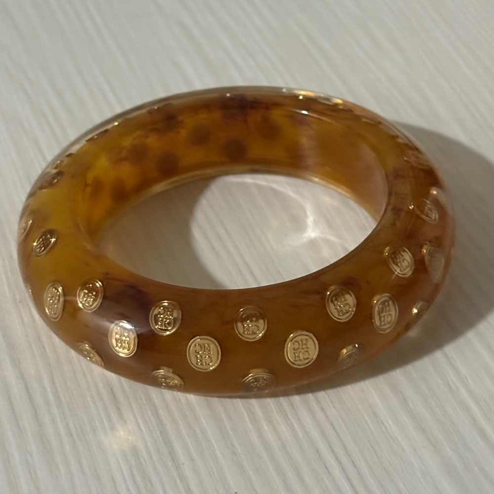 ✨ Carolina Herrera Tortoiseshell Bangle Bracelet ✨